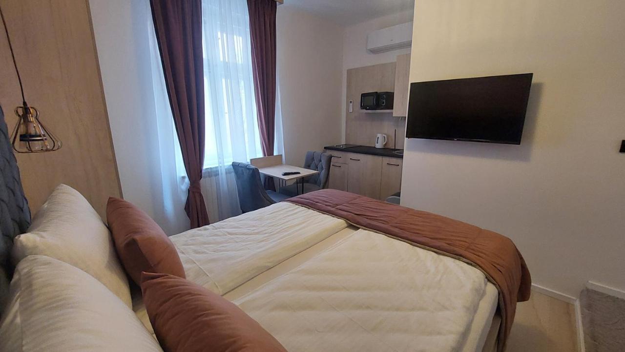 Apartments Artee Free Garage Parking Сараево Экстерьер фото